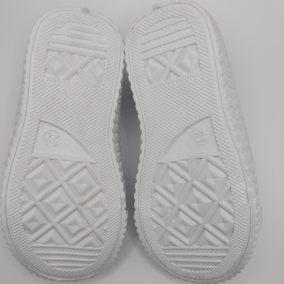 3/$25 -2 Pairs of toddler shoes from PatPat - Picture 4 of 11